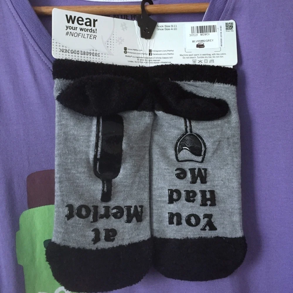 MeMoi Wine Printed Non Skid  Socks
